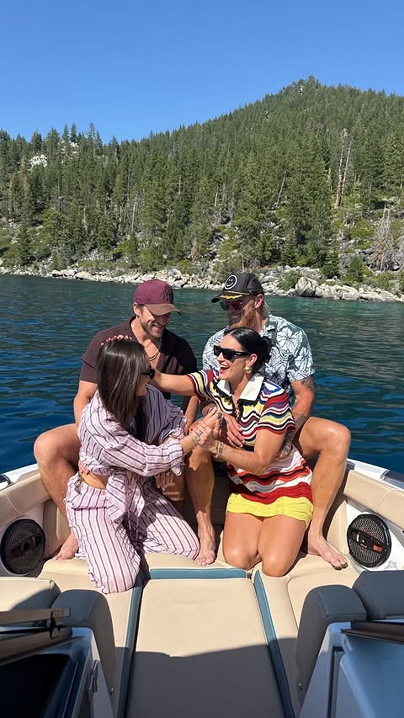 George Kittle’s wife shares adorable moment with Kyle Juszczyk’s wife /@clairekittle